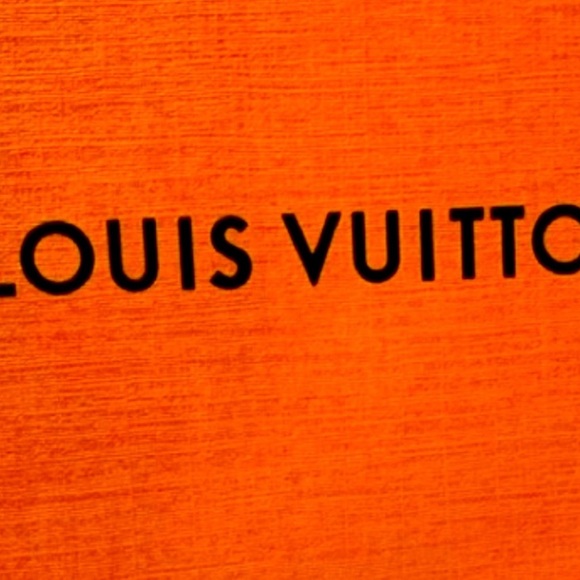 Louis Vuitton rare abd collectible , authentic - Picture 6 of 7